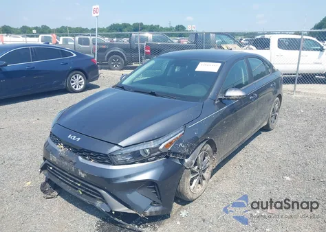 2022 Kia Forte Lxs z USA, uszkodzony, nr VIN 3KPF24AD0NE431787